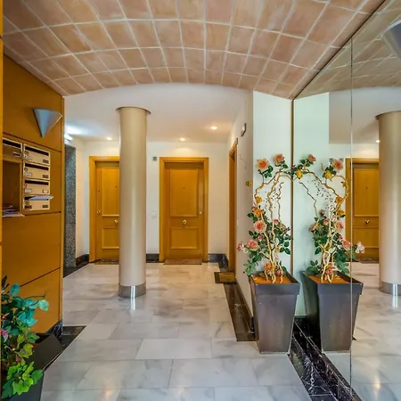 Apartament Duplex Espriu By Hauzify شقة *