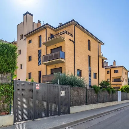 شقة Apartament Duplex Espriu By Hauzify